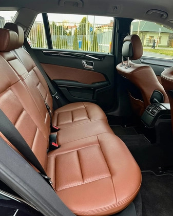 Mercedes-Benz Klasa E cena 33900 przebieg: 291365, rok produkcji 2010 z Rzeszów małe 466